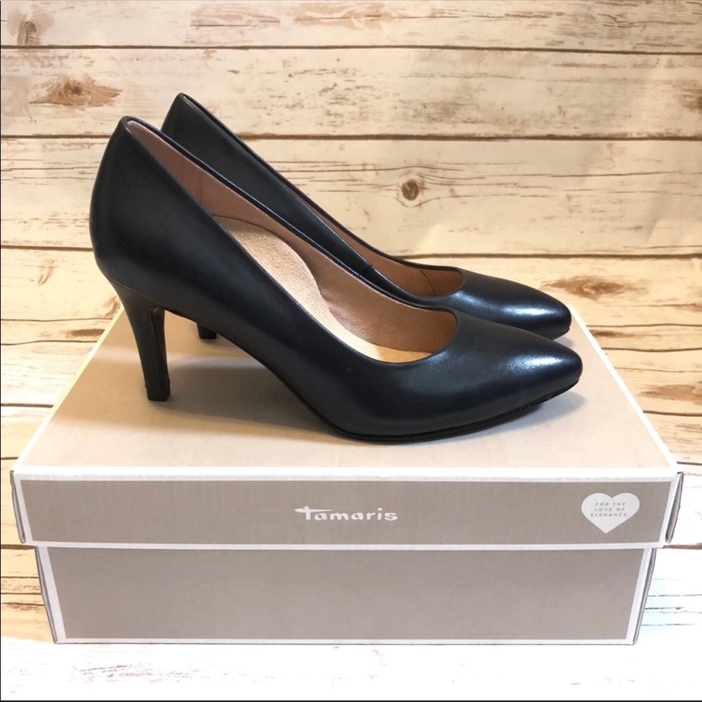 NIB Tamaris Heart Sole Elouise pump